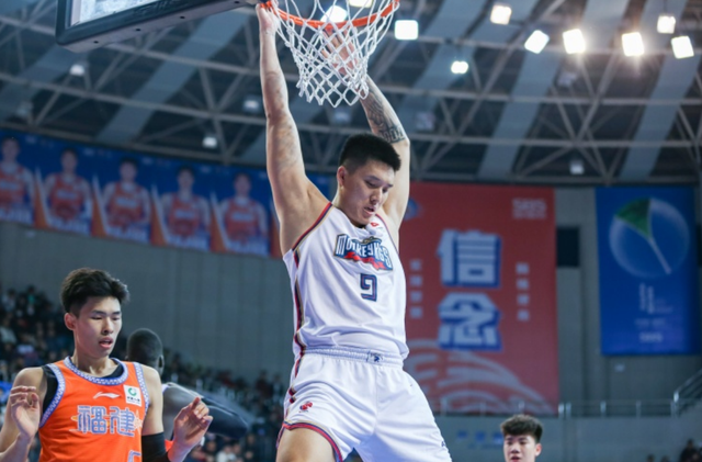 开云体育官网-CBA最新消息！曾繁日转会失败，泰勒加盟南京，李亚轩离开辽宁