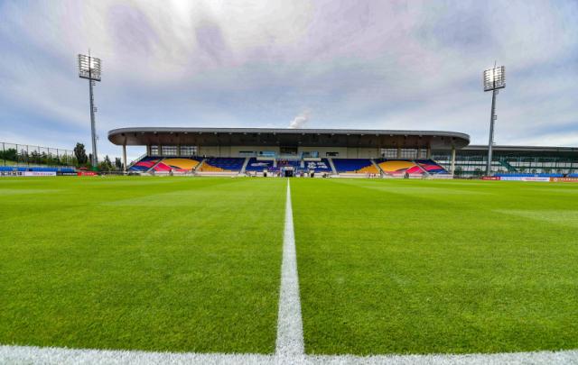 开云体育官网-中超赛会制也有优点？看看隔壁联赛的白癜风球场