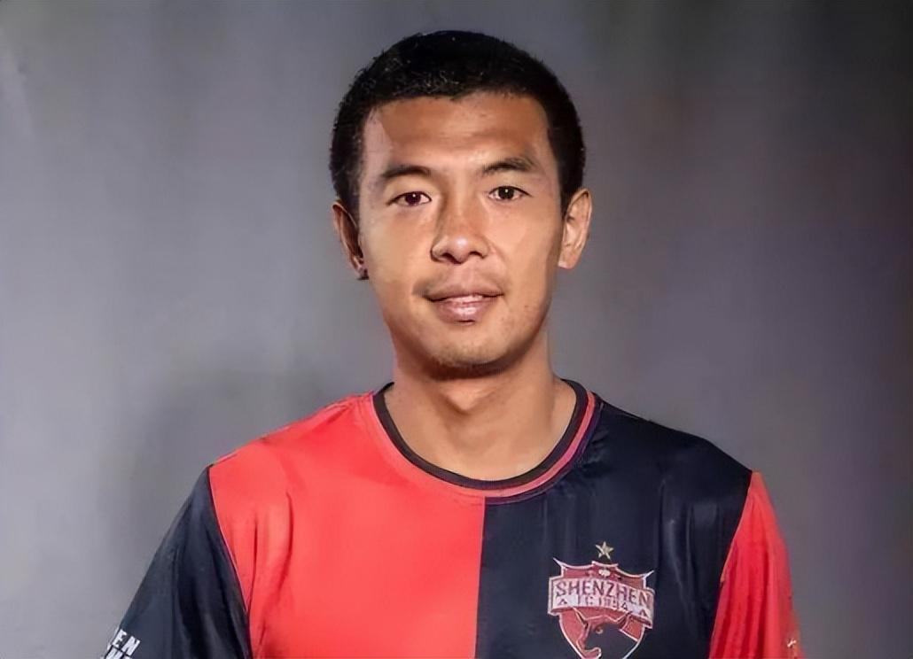 前国脚徐亮爆猛料 当年刚入选国足要为老队员洗球鞋球袜 引发热议